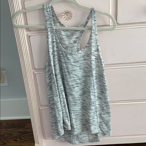 Lululemon tank size 6